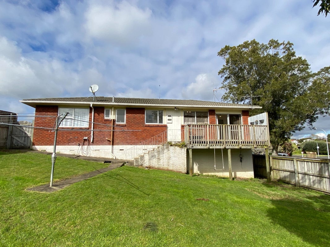 63 Patons Road, Howick, Auckland - Carousel 1
