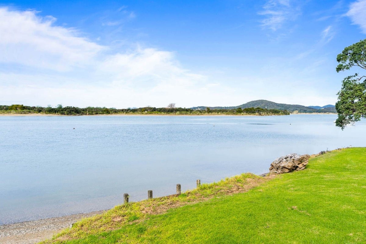 1 Ewen Street, Ngunguru, Whangarei - Carousel 8