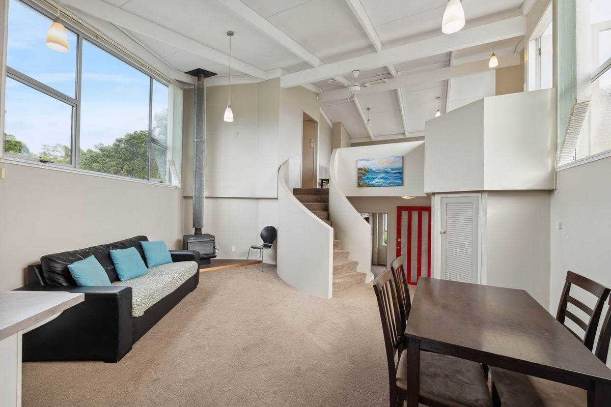 27 Baring Terrace, Strandon, New Plymouth - Carousel 1