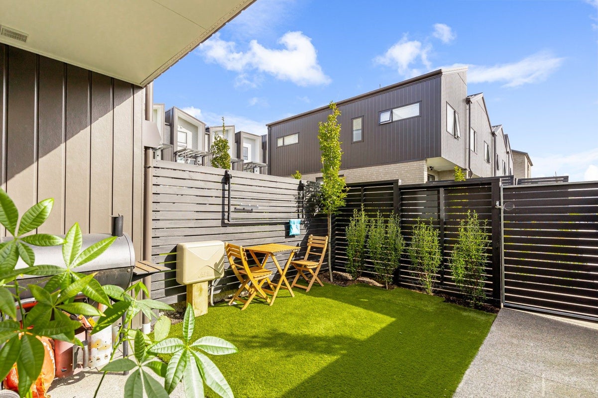 21/28 Westgate Drive, Westgate, Auckland - Carousel 13