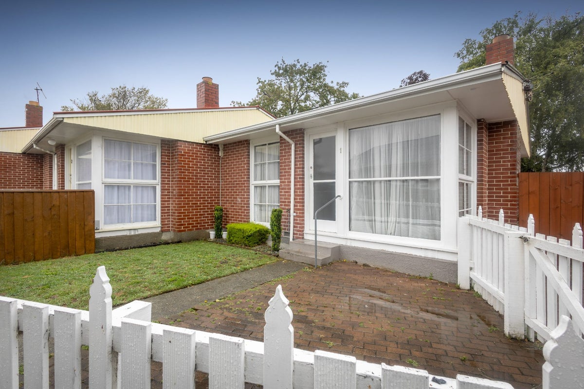 1/582 Barbadoes Street, Edgeware, Christchurch - Carousel 2