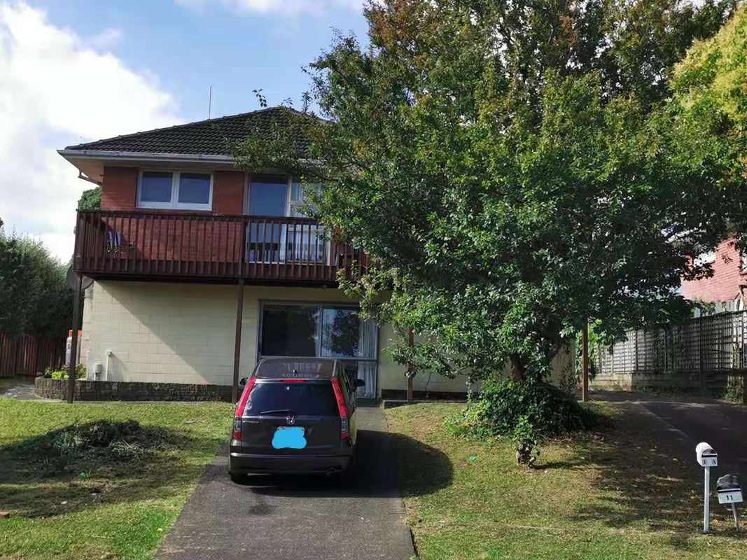 11 James Evans Drive, Northcote, Auckland - Carousel 1