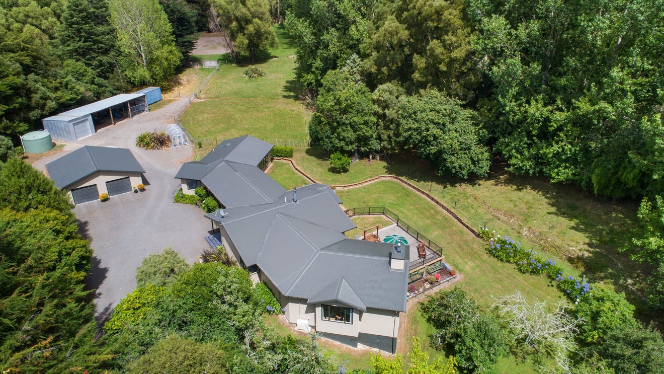 753 Napier Road, Whakarongo, Palmerston North - Carousel 1