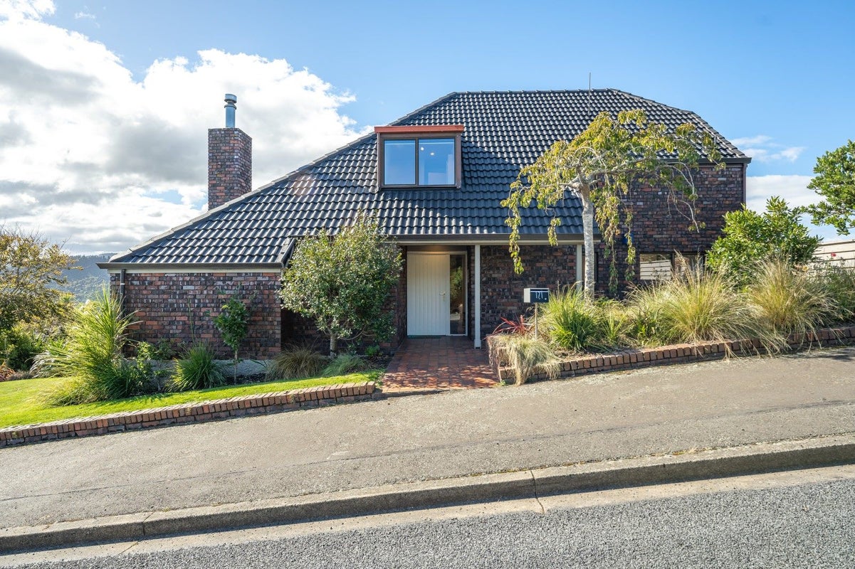 171 Doon Street, Waverley, Dunedin - Carousel 2