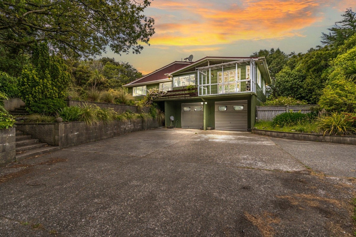 15 Grant Road, Otatara - Carousel 1