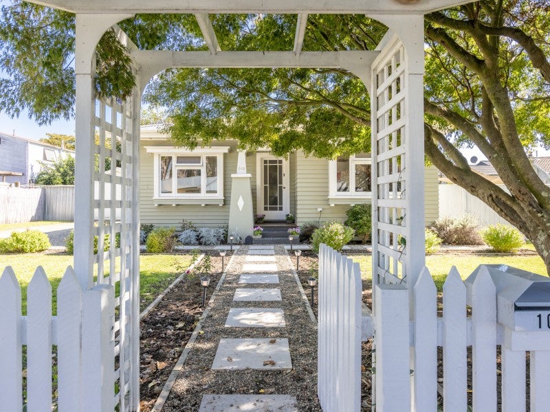 102 Sylvan Road, Parkvale, Hastings - Carousel 1