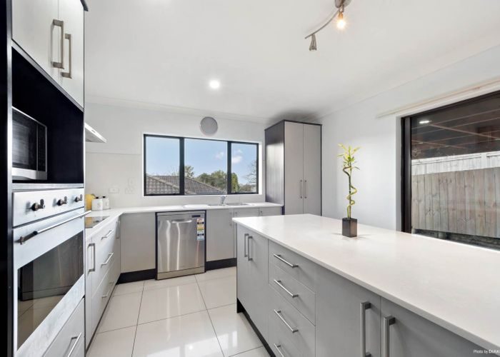 5A Cartmel Avenue, Massey, Auckland - Carousel 2