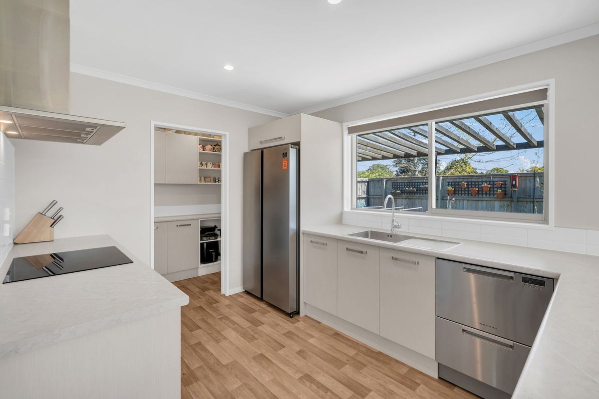 41 Tara Crescent, Ravenswood, Woodend - Carousel 2