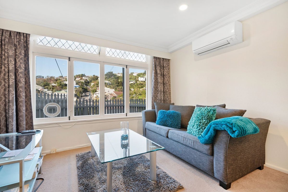 2 Kopiko Way, Brooklyn, Wellington - Carousel 1