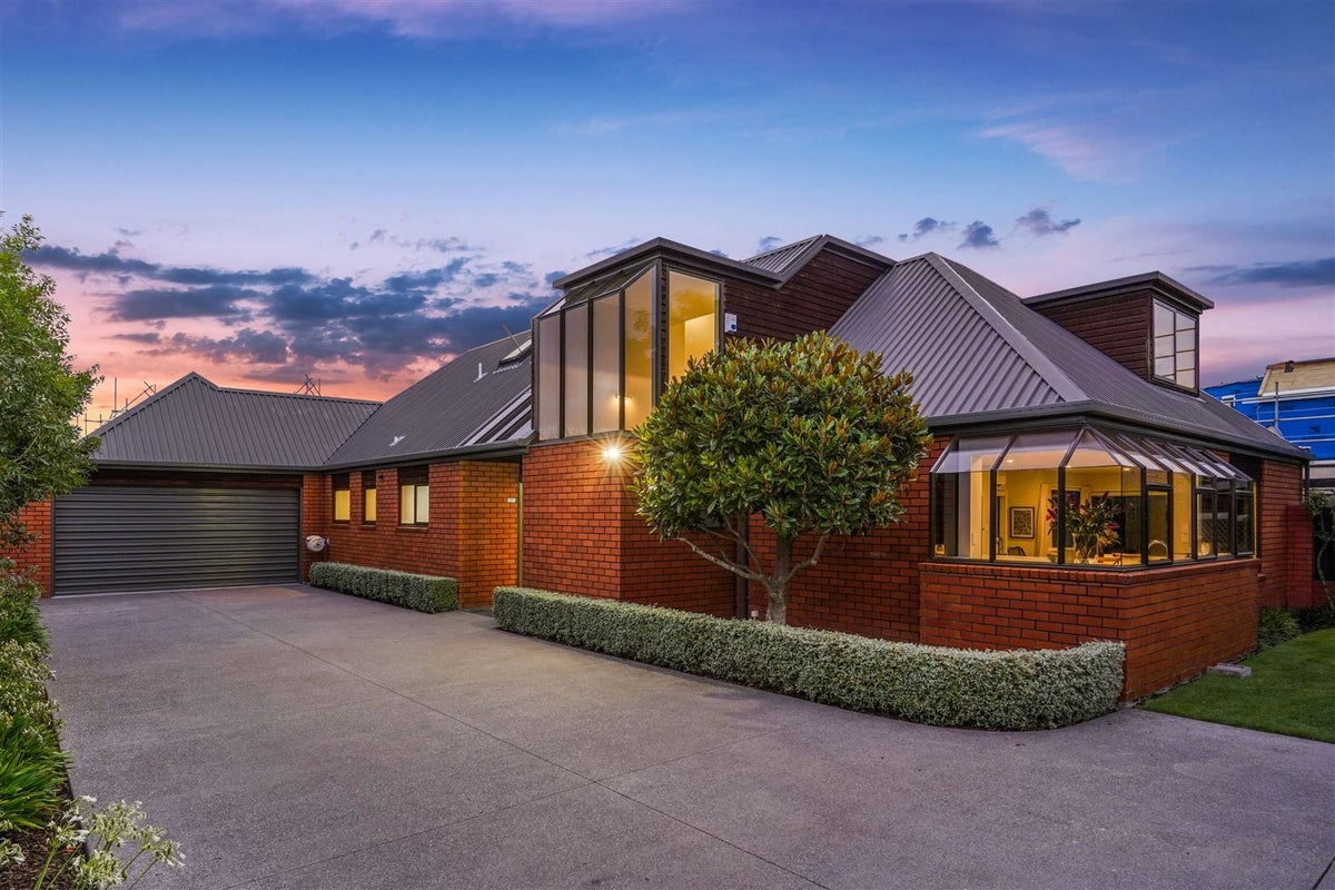 31 Althorp Place, Avonhead, Christchurch - Carousel 1
