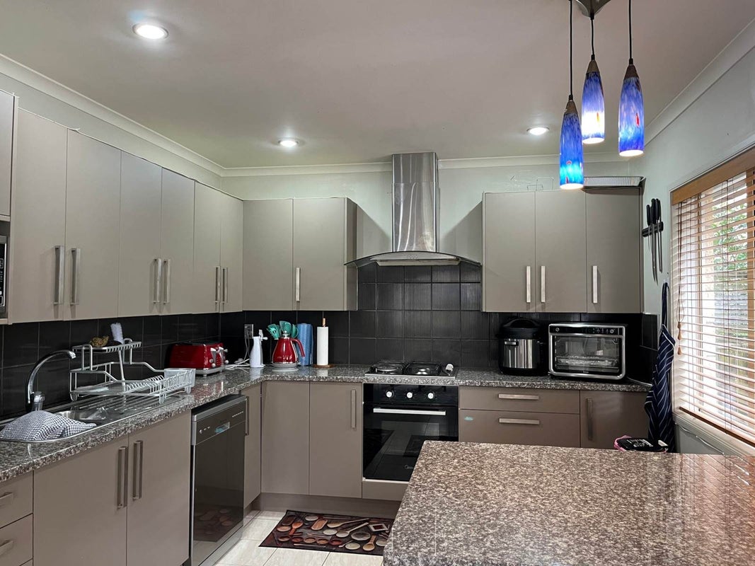 145E Taylor Street, Blockhouse Bay, Auckland - Carousel 2