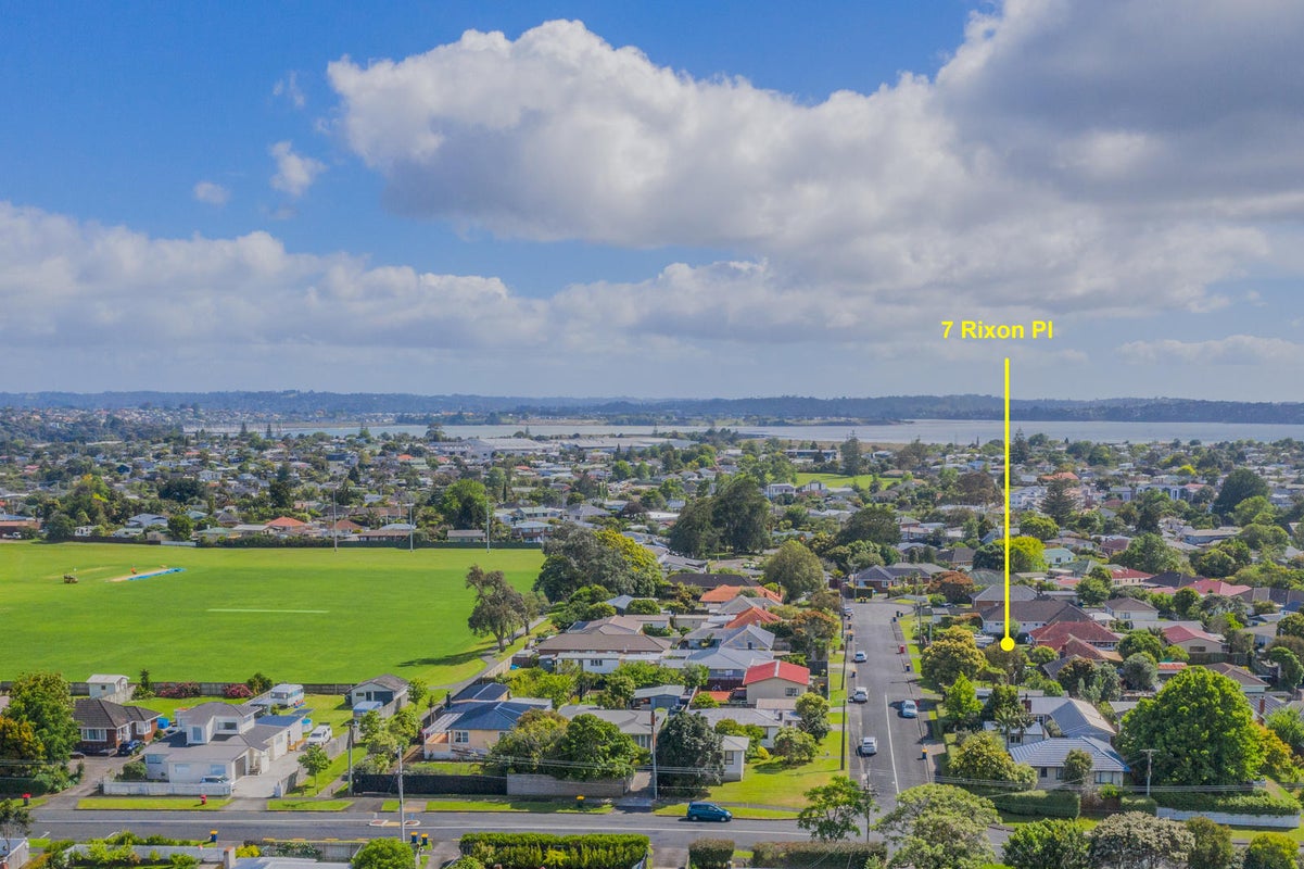 7 Rixon Place, Te Atatu Peninsula, Auckland - Carousel 19