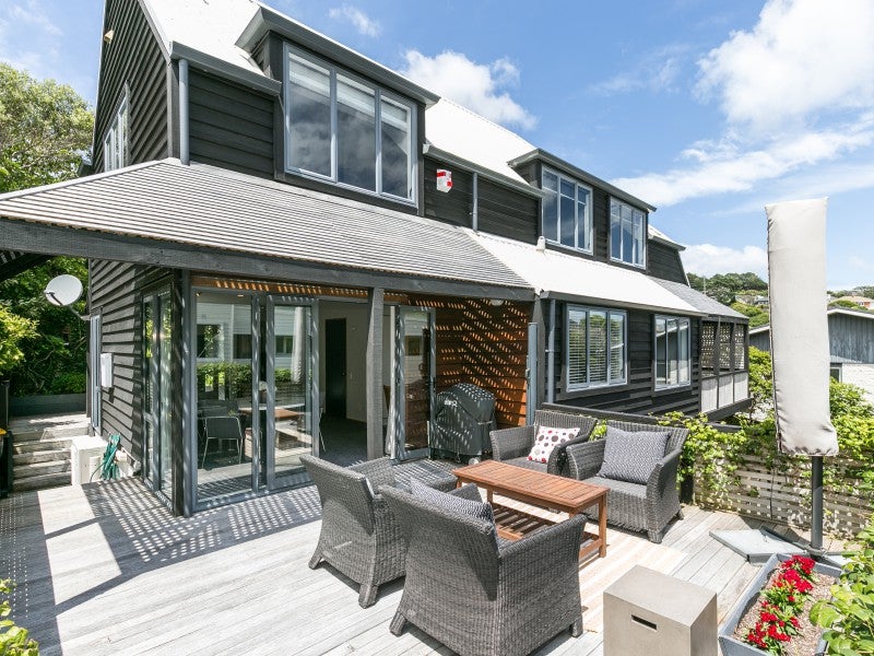 34B Lucknow Terrace, Khandallah, Wellington - Carousel 1