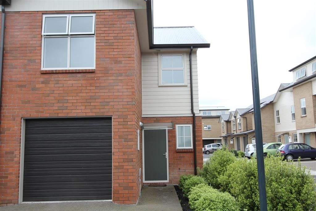 10 Chiefs Court, Hamilton East, Hamilton - Carousel 15