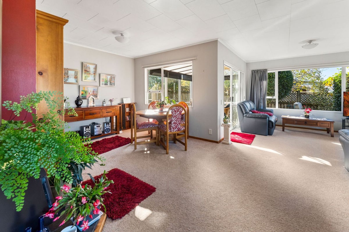 83A Whitby Road, Wakefield - Carousel 2