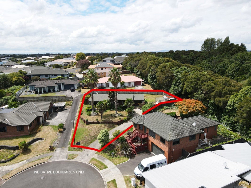 10 Pointon Glade, Grandview Heights, Hamilton - Carousel 2