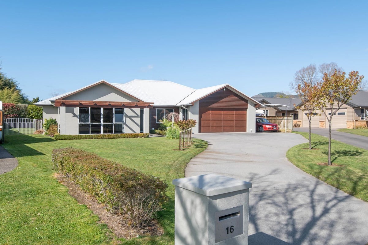 16 Holden Avenue, Holdens Bay, Rotorua - Carousel 19