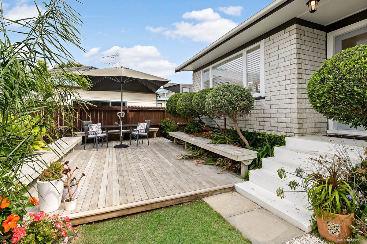 1/69 Gibraltar Street, Howick, Auckland - Carousel 2