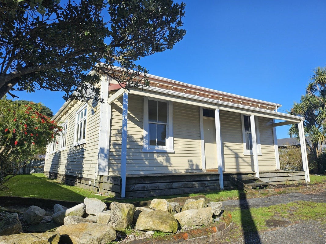 14 Collins Street, Blaketown, Greymouth - Carousel 1