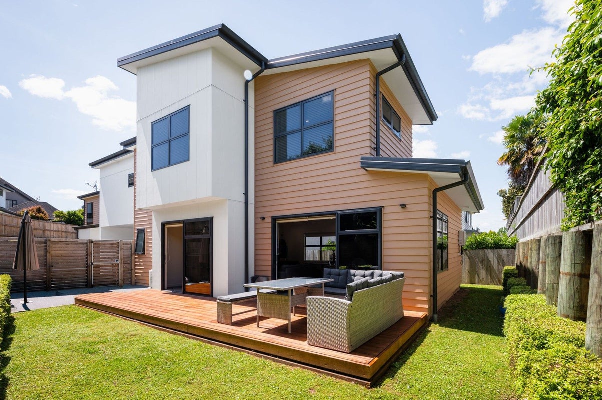 3/353 Hukanui Road, Rototuna, Hamilton - Carousel 2
