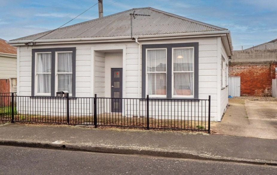 8 Osmond Street, South Dunedin, Dunedin - Carousel 1