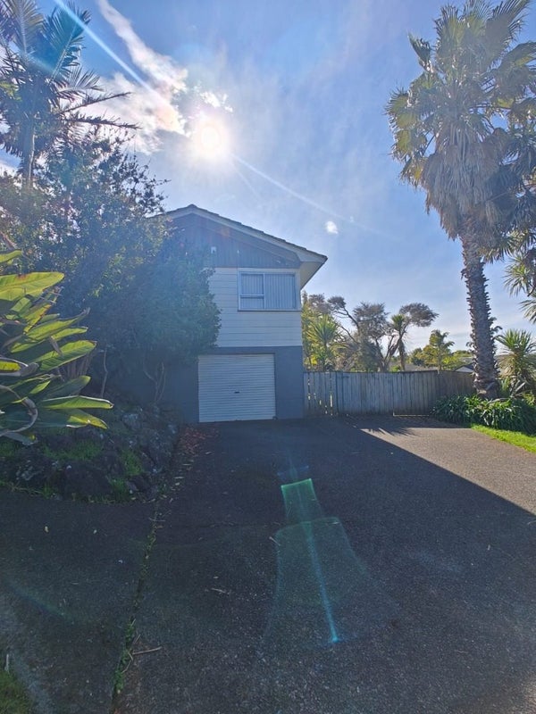 4 Cranston Street, Torbay, Auckland - Carousel 1
