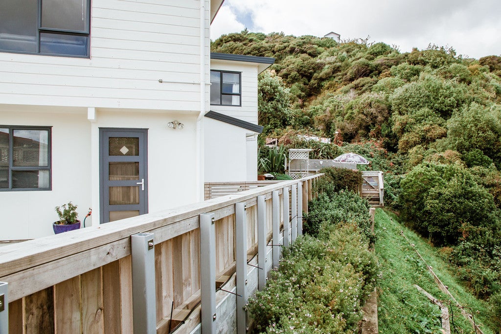 11B Solway Place, Papakowhai, Porirua - Carousel 19