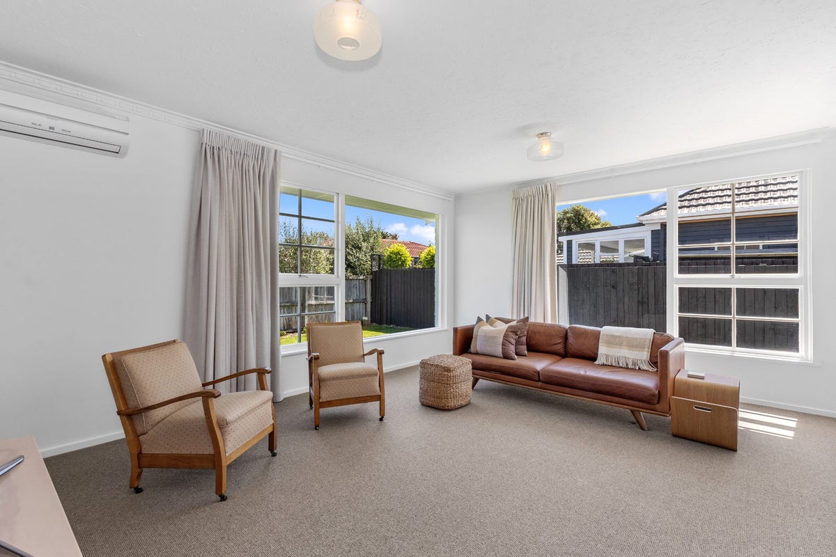 2/42 Prossers Road, Saint Martins, Christchurch - Carousel 2