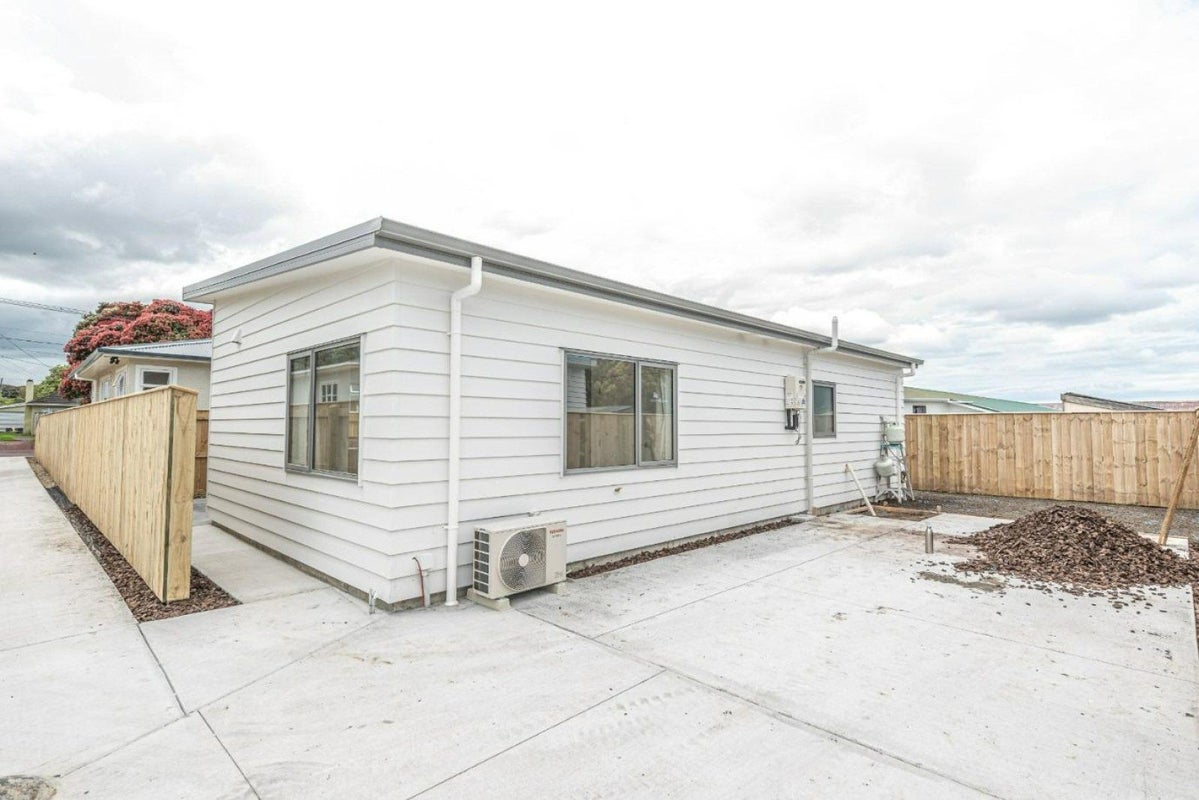 77A Thatcher Street, Castlecliff, Whanganui - Carousel 7