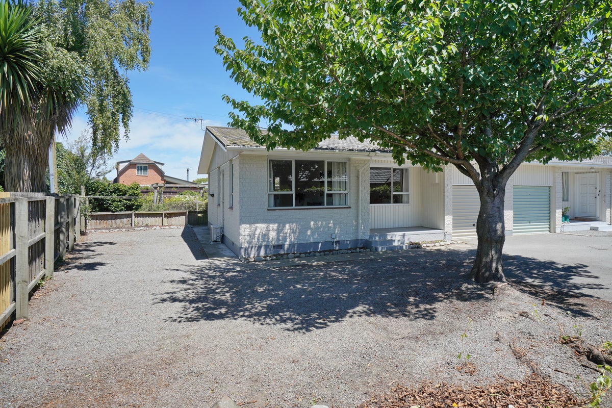 4/120 Saint James Avenue, Papanui, Christchurch - Carousel 1