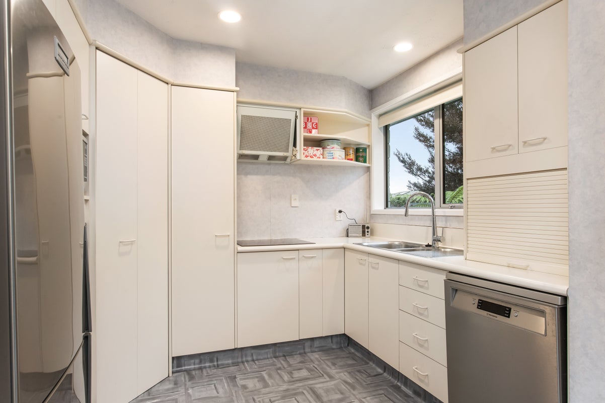 19 Geraldo Place, Russley, Christchurch - Carousel 2