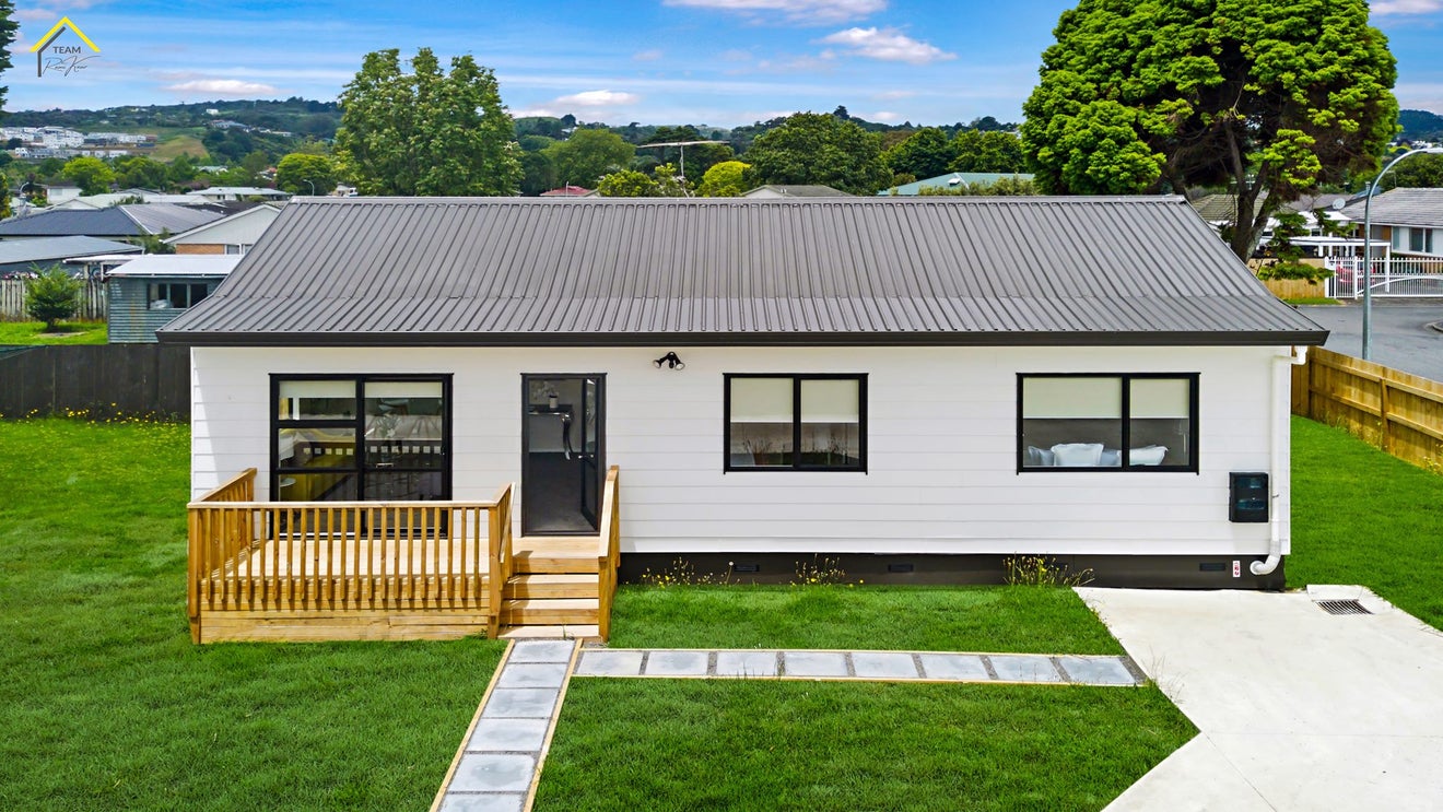 12 McEntee Street, Papakura, Papakura - Carousel 1
