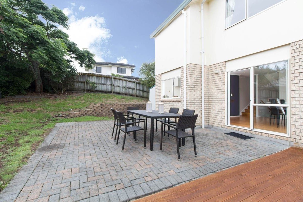 27 Crimson Park, Oteha, Auckland - Carousel 2