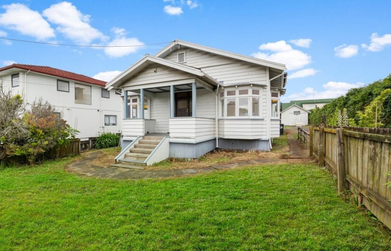 109 Pah Road, Royal Oak, Auckland - Carousel 1