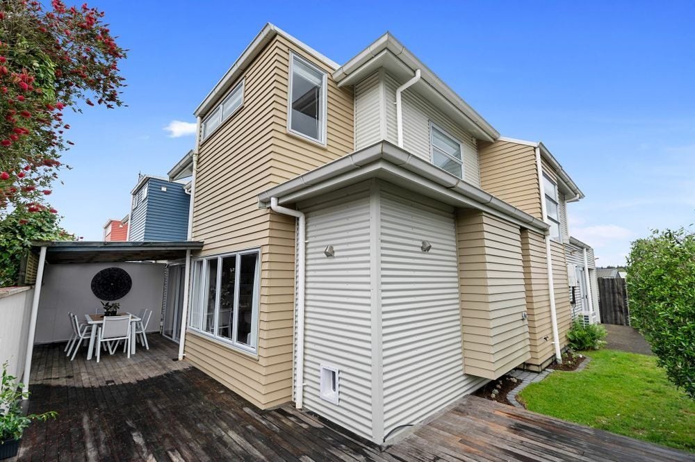 11C Peace Street, Fenton Park, Rotorua - Carousel 24