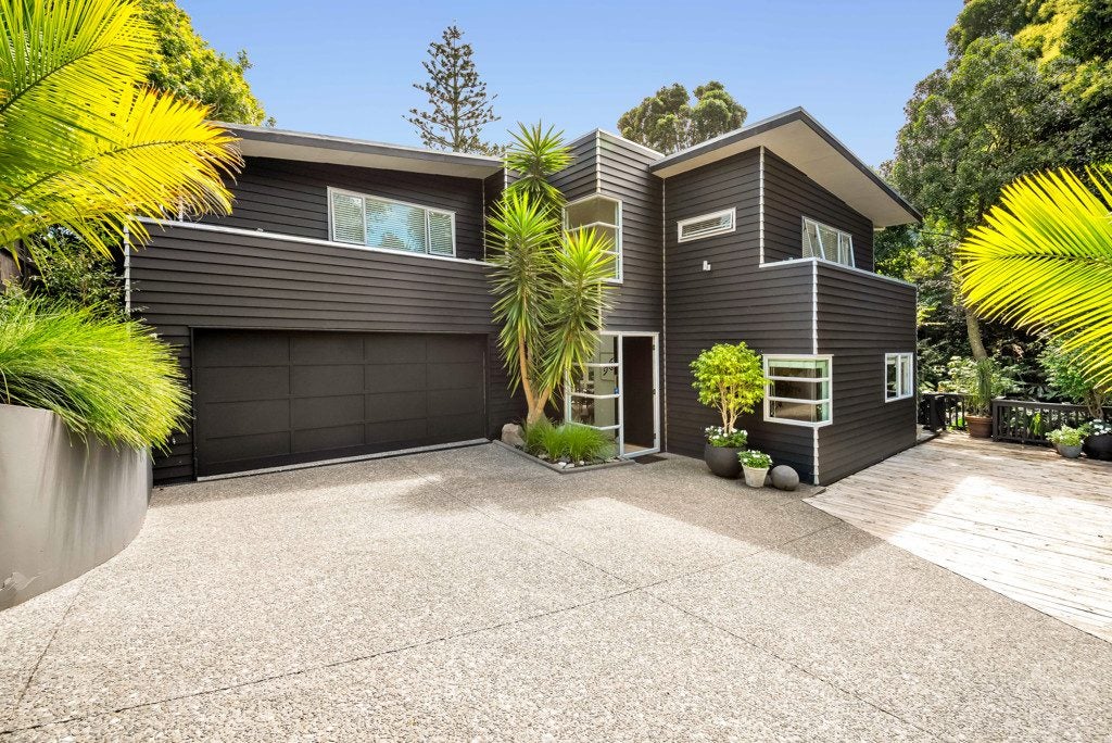 12A Fancourt Street, Meadowbank, Auckland - Carousel 1