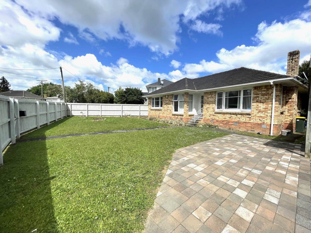 20 Wilsher Crescent, Henderson, Auckland - Carousel 11