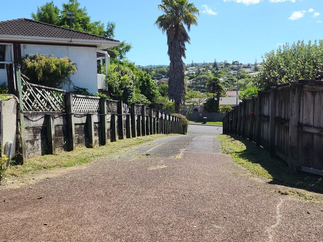 62A Captain Scott Road, Glen Eden, Auckland - Carousel 37