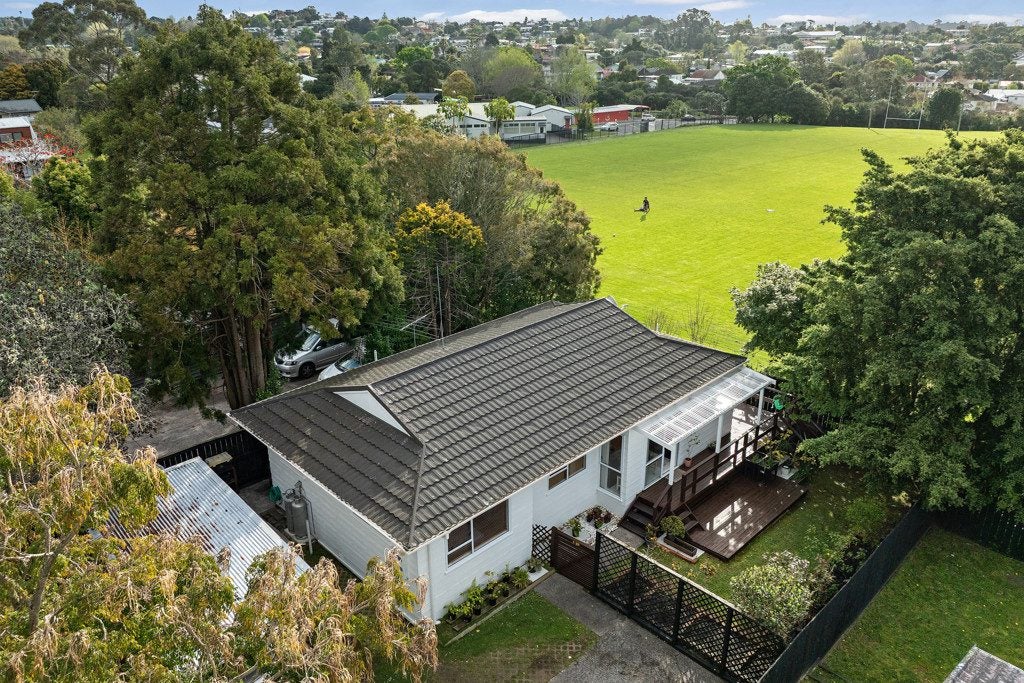 3/103 Titirangi Road, New Lynn, Auckland - Carousel 2