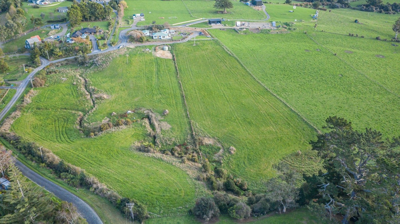 252 Wallace Road, Koputaroa, Levin - Carousel 19