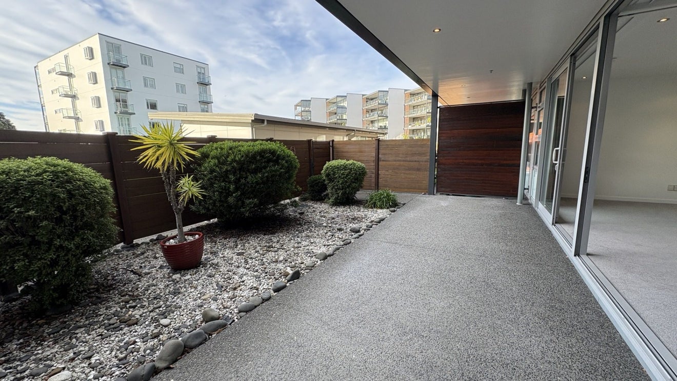 101C/14 West Quay, Ahuriri, Napier - Carousel 1