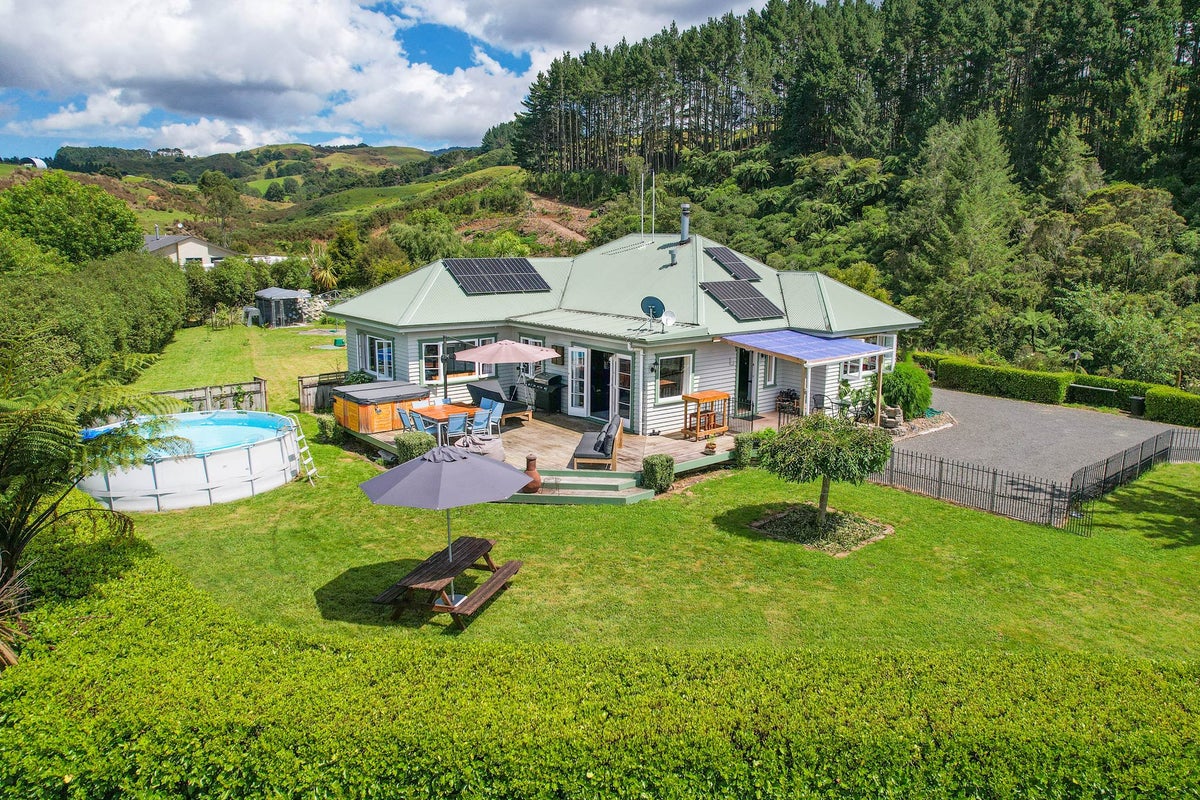 170 Mangati Road, Puketotara, Te Awamutu - Carousel 1