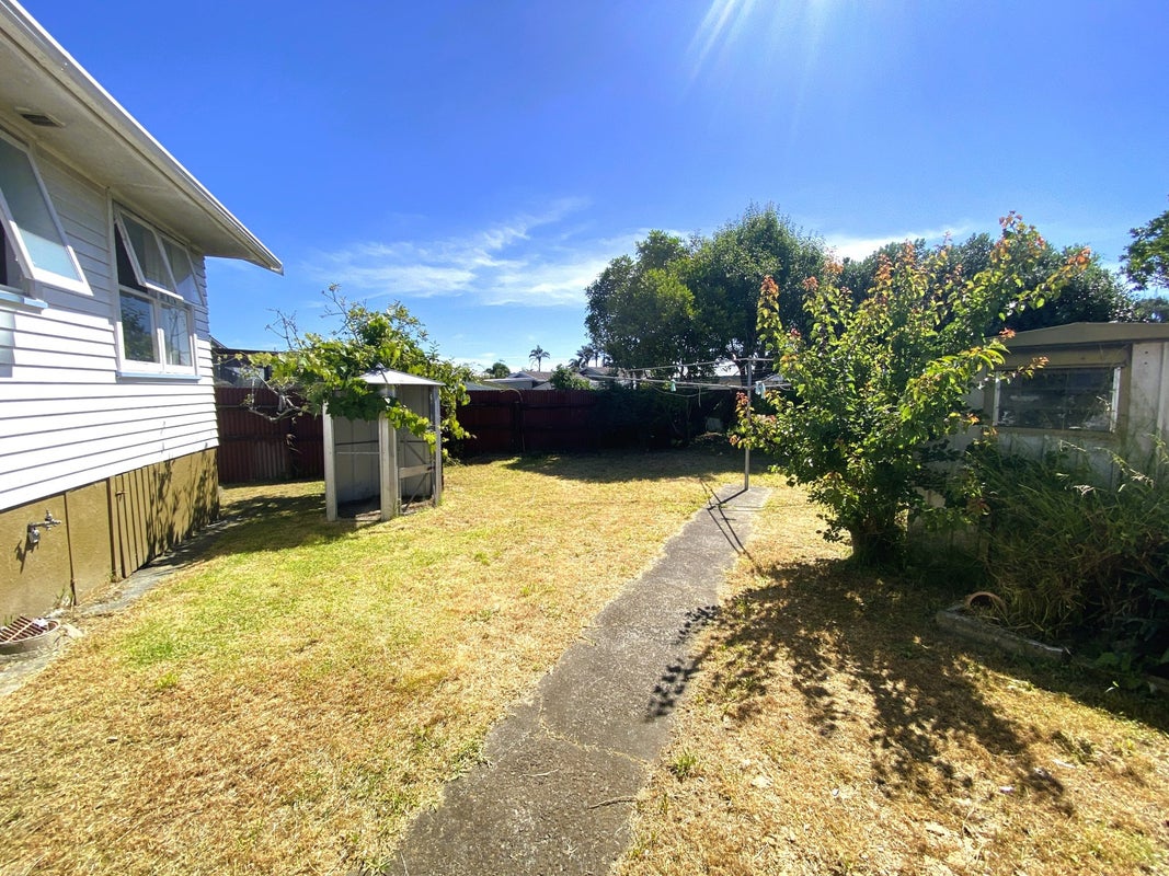 8 Hywell Place, Manurewa, Auckland - Carousel 13