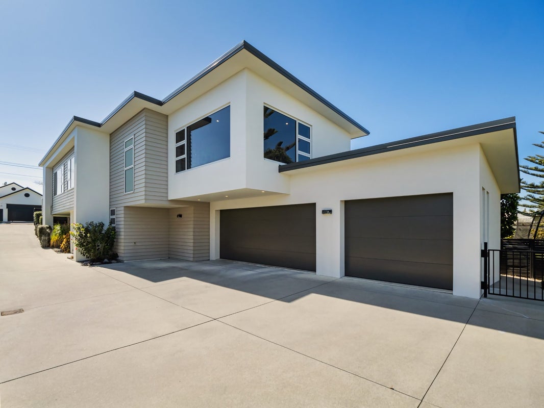 60 Karewa Parade, Papamoa Beach, Papamoa - Carousel 2