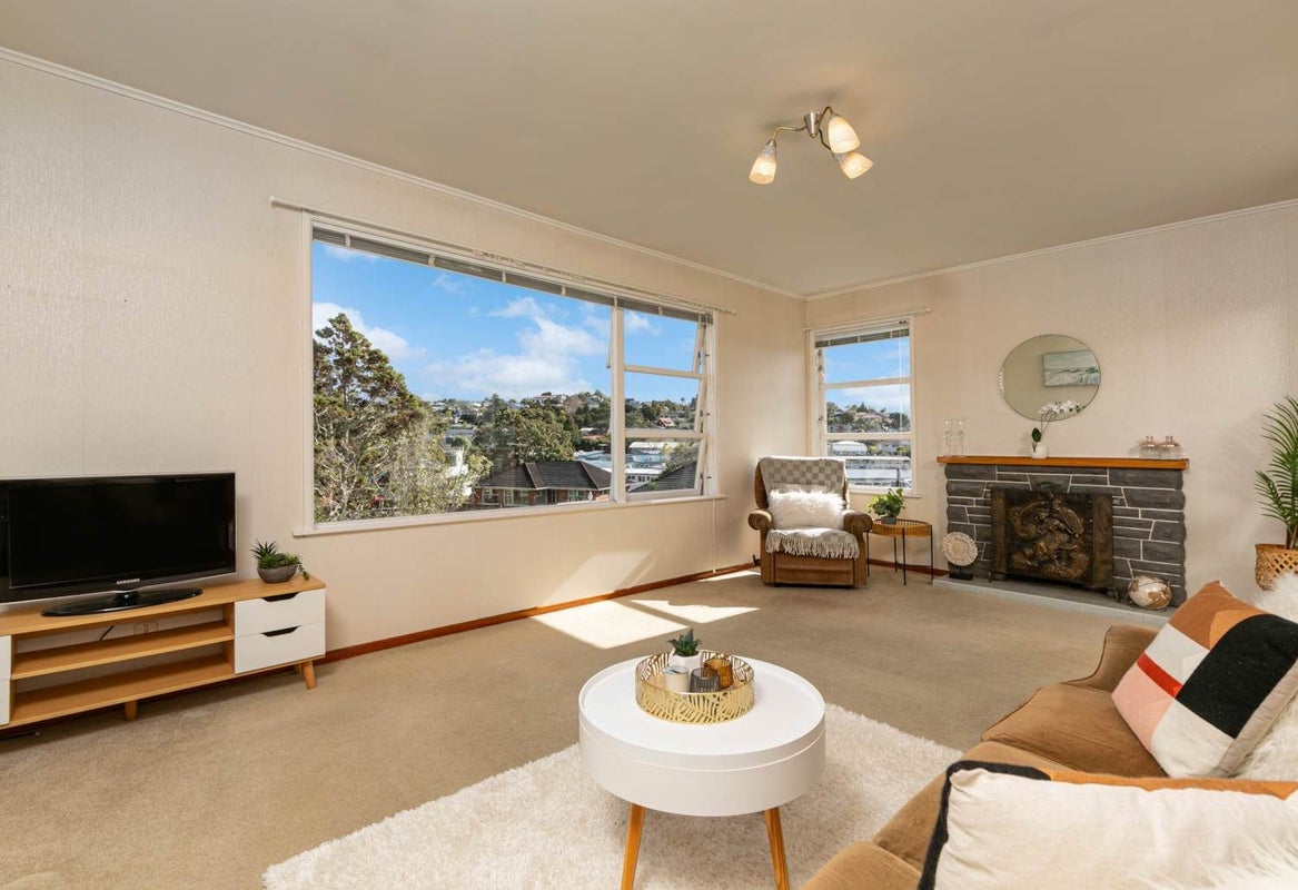 137 Moore Street, Hillcrest, Auckland - Carousel 2