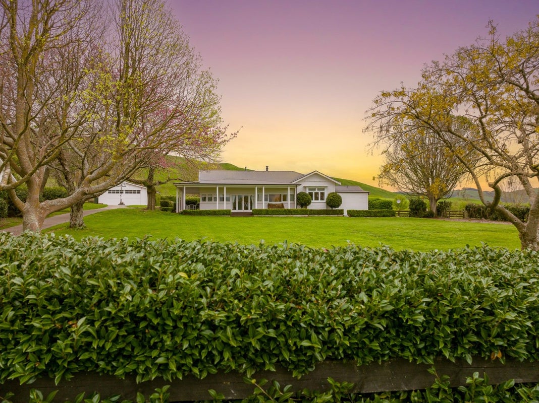98 Hewson Road, Rotoorangi, Cambridge - Carousel 1