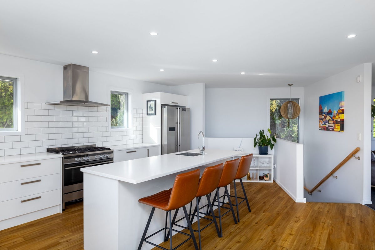 5 Marama Crescent, Mount Pleasant, Christchurch - Carousel 2