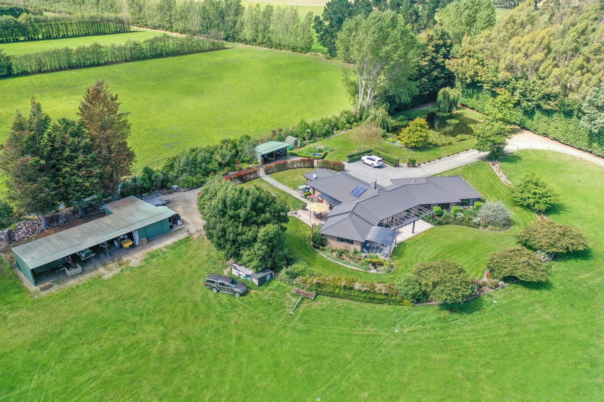 252 Ferry Road, Richmond - Carousel 2