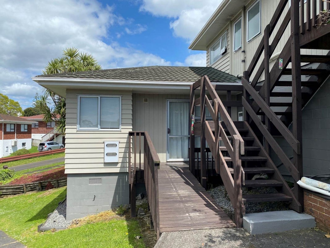 16 Flavia Place, Lynfield, Auckland - Carousel 2