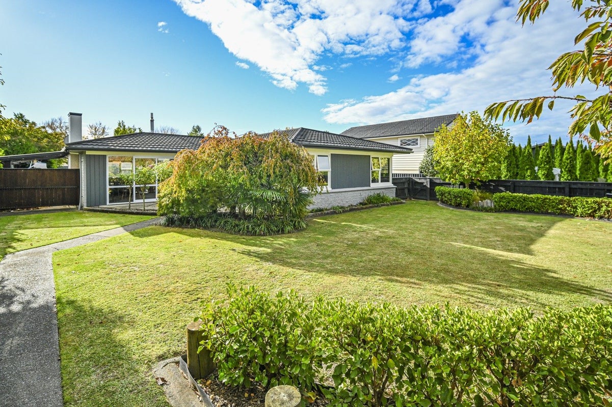 702 Rainbow Avenue, Parkvale, Hastings - Carousel 1
